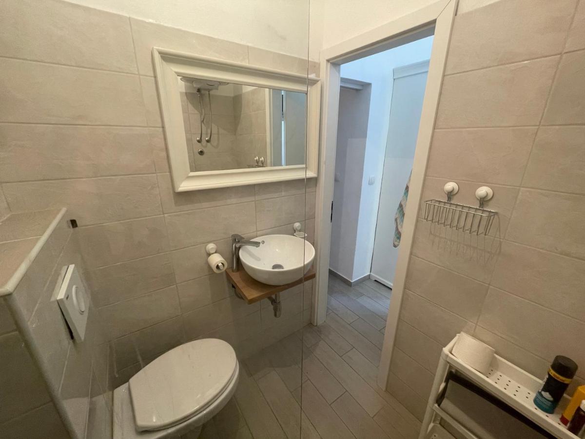 Apartment Pulic