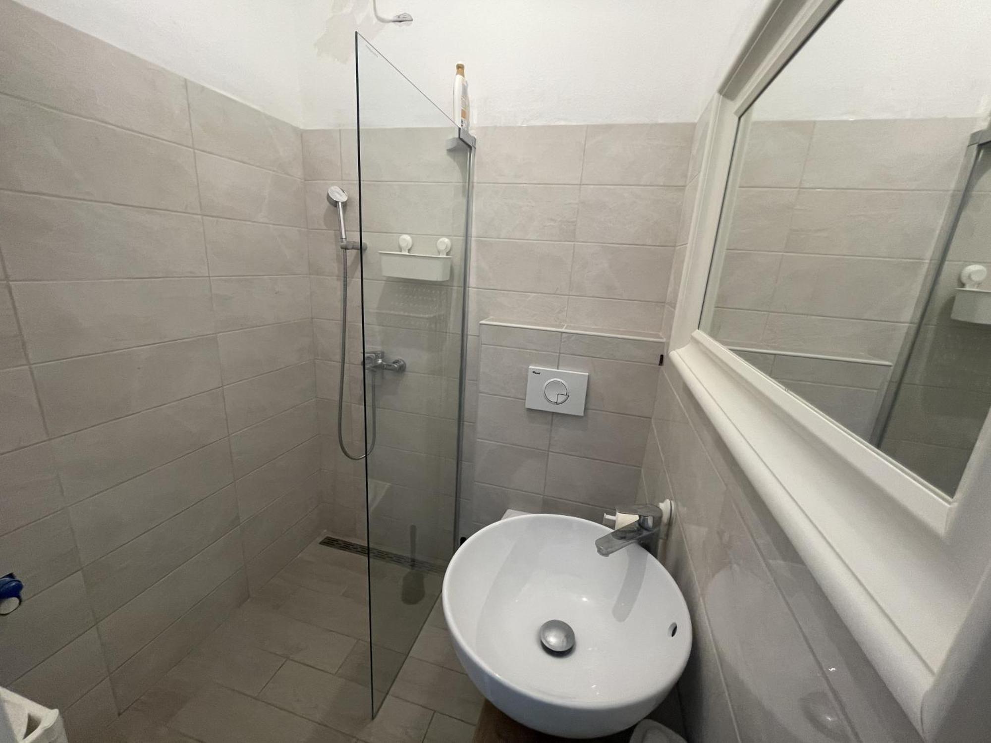 Apartment Pulic *