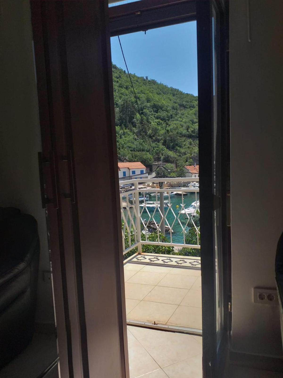 Apartment Pulic *